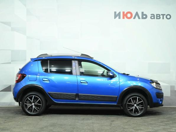 Renault Sandero II с пробегом 2017 года, цена 1 070 000 рублей, 141286 км, хэтчбек, Автокод Объявления