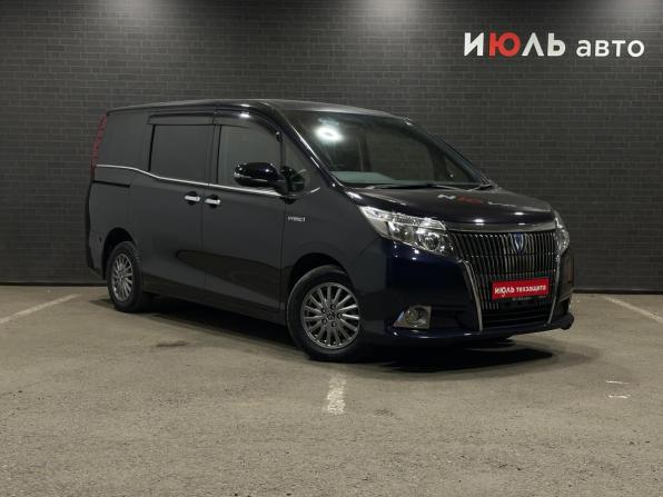 Toyota Esquire I с пробегом 2015 года, цена 1 800 000 рублей, 175336 км, минивэн, Автокод Объявления