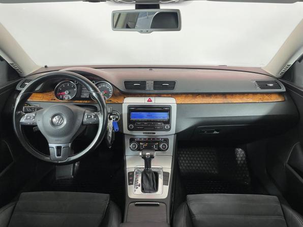 Volkswagen Passat B6 с пробегом 2010 года, цена 899 000 рублей, 197440 км, седан, Автокод Объявления