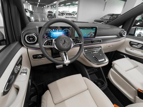 Mercedes-Benz V-Класс III (W447) Рестайлинг 2 с пробегом 2025 года, цена 13 790 000 рублей, 29 км, минивэн, Автокод Объявления