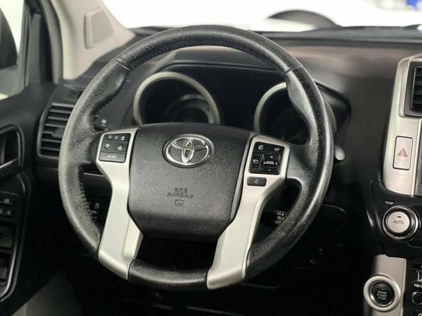 Toyota Land Cruiser Prado 150 Series с пробегом 2012 года, цена 2 395 000 рублей, 290892 км, внедорожник, Автокод Объявления