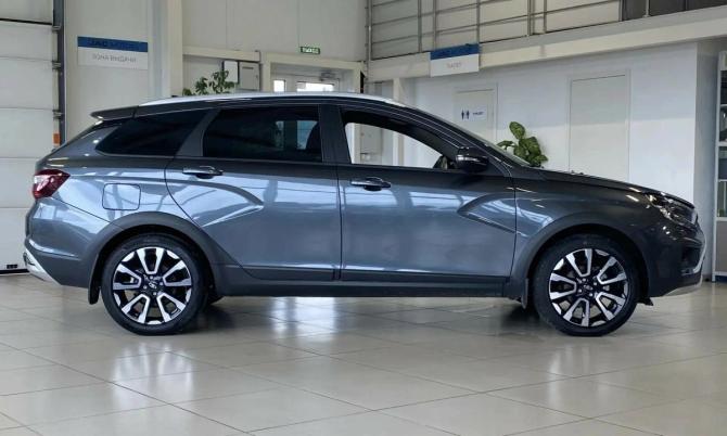 Lada (ВАЗ) Vesta I Рестайлинг (NG) с пробегом 2025 года, цена 1 678 000 рублей, 10300 км, универсал, Автокод Объявления