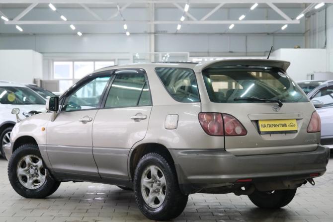 Toyota Harrier I (XU10) с пробегом 2000 года, цена 679 000 рублей, 260000 км, внедорожник, Автокод Объявления