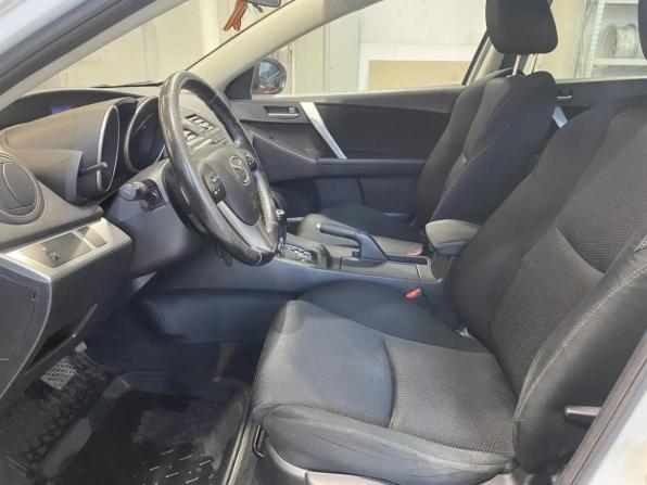 Mazda 3 II (BL) Рестайлинг с пробегом 2012 года, цена 1 099 999 рублей, 95000 км, седан, Автокод Объявления