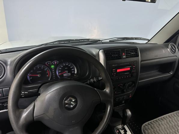 Suzuki Jimny III Рестайлинг 2 с пробегом 2013 года, цена 1 379 000 рублей, 113876 км, внедорожник, Автокод Объявления