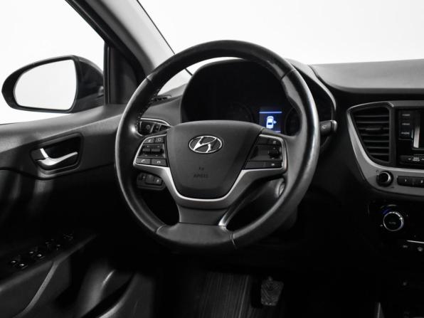 Hyundai Solaris II с пробегом 2017 года, цена 1 189 000 рублей, 156482 км, седан, Автокод Объявления