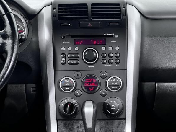 Suzuki Grand Vitara II Рестайлинг 2 с пробегом 2012 года, цена 880 000 рублей, 180000 км, внедорожник, Автокод Объявления
