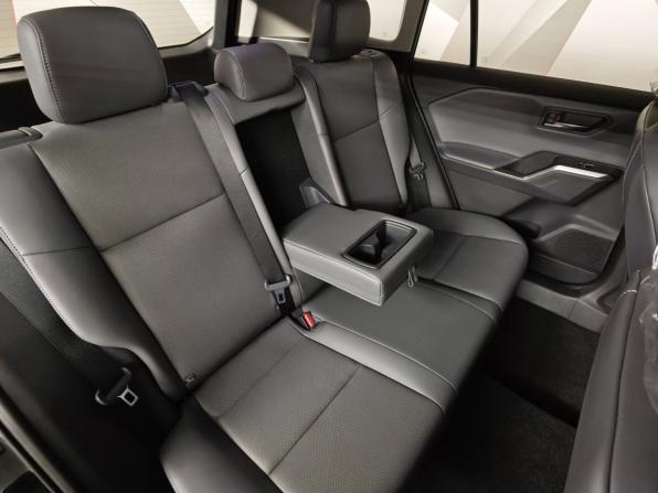 Toyota RAV4 VI (XA60) с пробегом 2026 года, цена 4 270 000 рублей, 100 км, внедорожник, Автокод Объявления