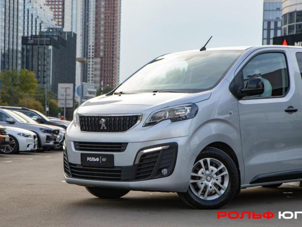 Peugeot Traveller I с пробегом 2021 года, цена 2 288 000 рублей, 247536 км, минивэн, Автокод Объявления