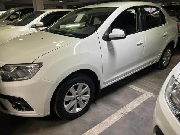 Renault Logan II Рестайлинг с пробегом 2021 года, цена 590 000 рублей, 178085 км, седан, Автокод Объявления