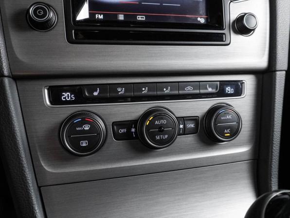 Volkswagen Golf VII с пробегом 2014 года, цена 1 399 000 рублей, 95425 км, хэтчбек, Автокод Объявления