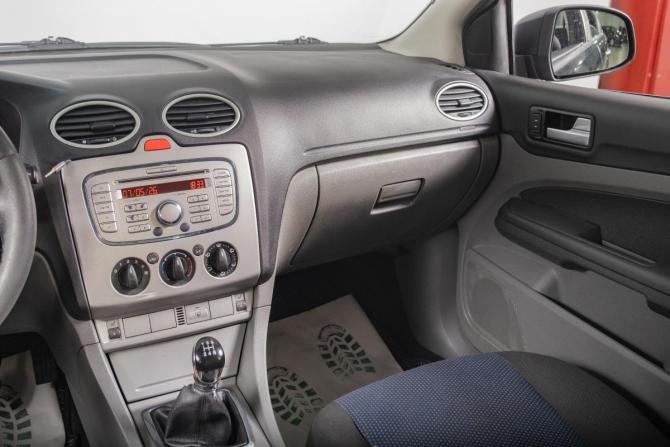 Ford Focus II Рестайлинг с пробегом 2008 года, цена 589 000 рублей, 300000 км, седан, Автокод Объявления