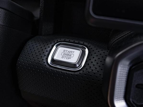 JETOUR T2 с пробегом 2024 года, цена 3 150 000 рублей, 36881 км, внедорожник, Автокод Объявления