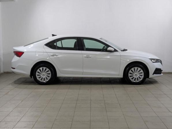 Skoda Octavia IV (A8) с пробегом 2021 года, цена 1 900 000 рублей, 167210 км, лифтбек, Автокод Объявления
