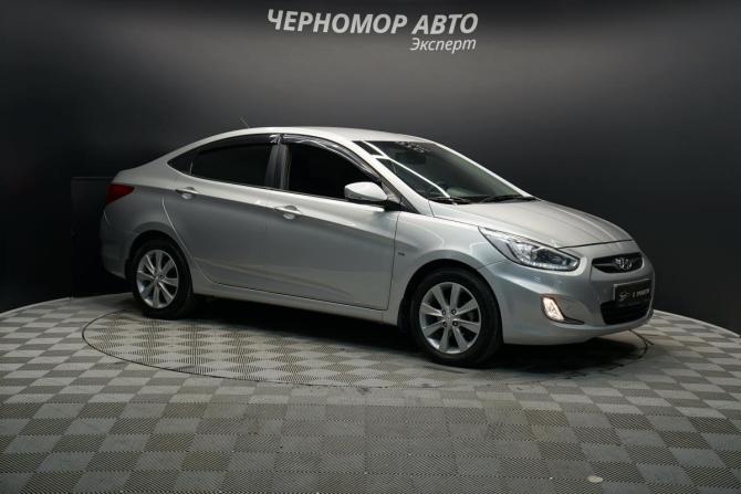 Hyundai Solaris I с пробегом 2013 года, цена 1 090 000 рублей, 78000 км, седан, Автокод Объявления