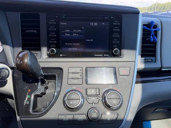 Toyota Sienna III Рестайлинг 2 с пробегом 2019 года, цена 3 500 000 рублей, 95000 км, минивэн, Автокод Объявления