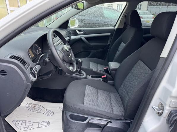 Skoda Octavia II (A5) Рестайлинг с пробегом 2012 года, цена 765 000 рублей, 161298 км, лифтбек, Автокод Объявления