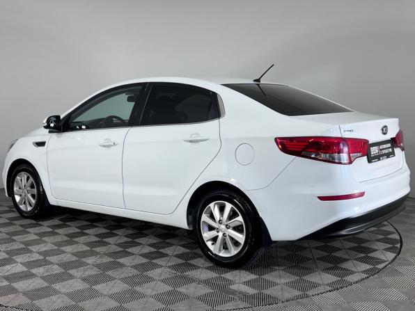 Kia Rio III Рестайлинг с пробегом 2015 года, цена 965 000 рублей, 166200 км, седан, Автокод Объявления