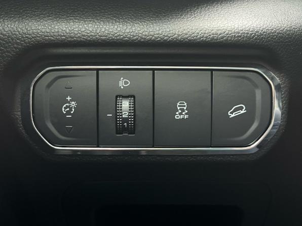 Haval Jolion I с пробегом 2023 года, цена 1 930 000 рублей, 20033 км, внедорожник, Автокод Объявления