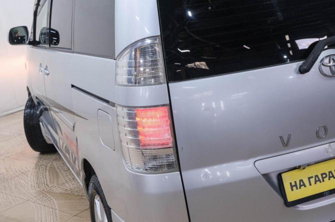 Toyota Voxy I (R60) с пробегом 2006 года, цена 949 000 рублей, 282000 км, компактвэн, Автокод Объявления