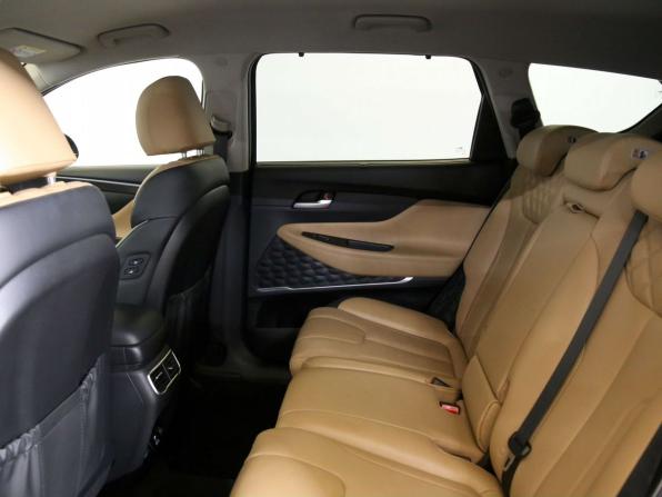 Hyundai Santa Fe IV Рестайлинг с пробегом 2022 года, цена 3 675 000 рублей, 81145 км, внедорожник, Автокод Объявления