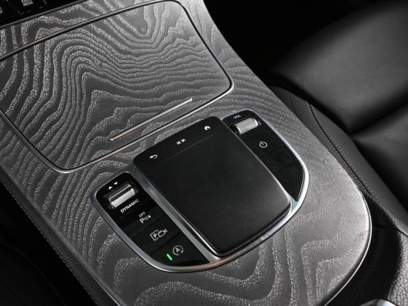 Mercedes-Benz E-Класс V (W213 S213 C238) Рестайлинг с пробегом 2020 года, цена 4 390 000 рублей, 84402 км, седан, Автокод Объявления