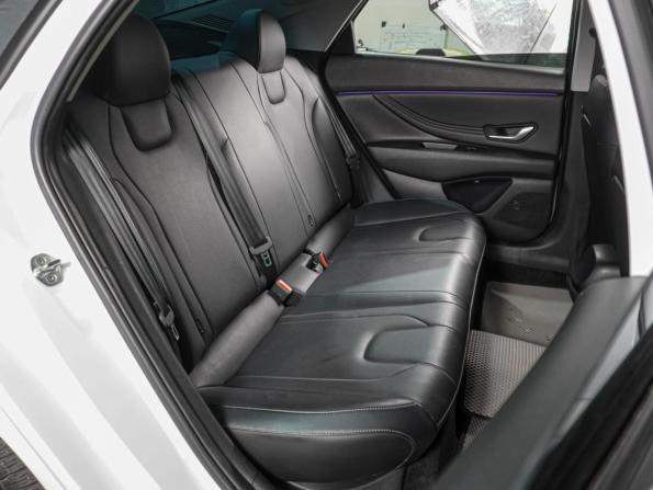 Hyundai Elantra VII (CN7) с пробегом 2021 года, цена 1 999 000 рублей, 106544 км, седан, Автокод Объявления