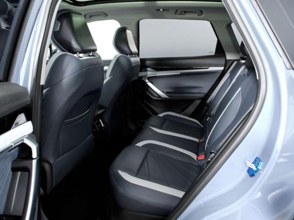Geely Atlas II с пробегом 2024 года, цена 2 998 000 рублей, 42758 км, внедорожник, Автокод Объявления