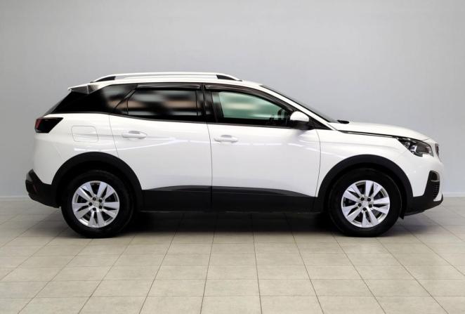 Peugeot 3008 II с пробегом 2018 года, цена 1 750 000 рублей, 120806 км, внедорожник, Автокод Объявления