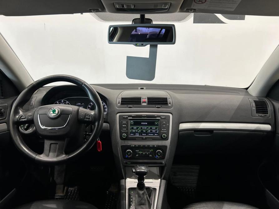 Skoda Octavia II (A5) Рестайлинг Санкт-Петербург  - изображение 17