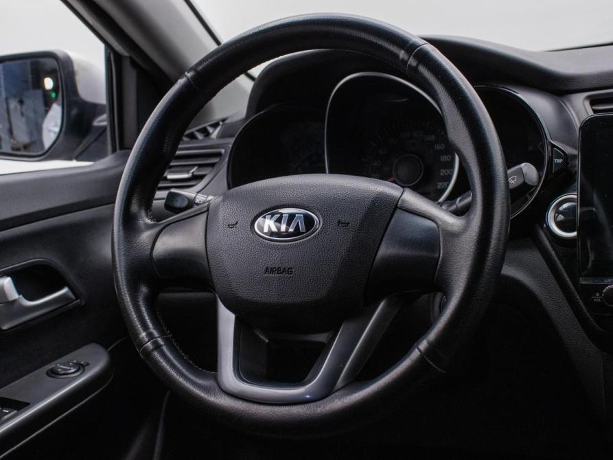 Kia Rio III Москва  - изображение 15