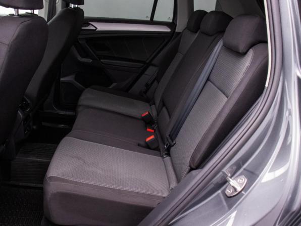 Volkswagen Tiguan II Рестайлинг с пробегом 2021 года, цена 2 695 000 рублей, 101000 км, внедорожник, Автокод Объявления