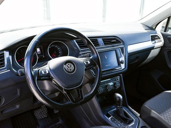 Volkswagen Tiguan II с пробегом 2017 года, цена 2 430 000 рублей, 128135 км, внедорожник, Автокод Объявления