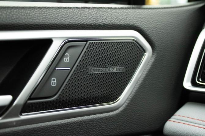 Volkswagen Tiguan II Рестайлинг с пробегом 2023 года, цена 4 379 000 рублей, 49656 км, внедорожник, Автокод Объявления
