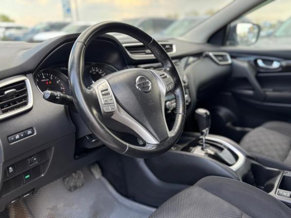 Nissan Qashqai II с пробегом 2017 года, цена 1 740 000 рублей, 124748 км, внедорожник, Автокод Объявления