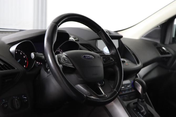 Ford Kuga II Рестайлинг с пробегом 2017 года, цена 1 599 990 рублей, 145230 км, внедорожник, Автокод Объявления