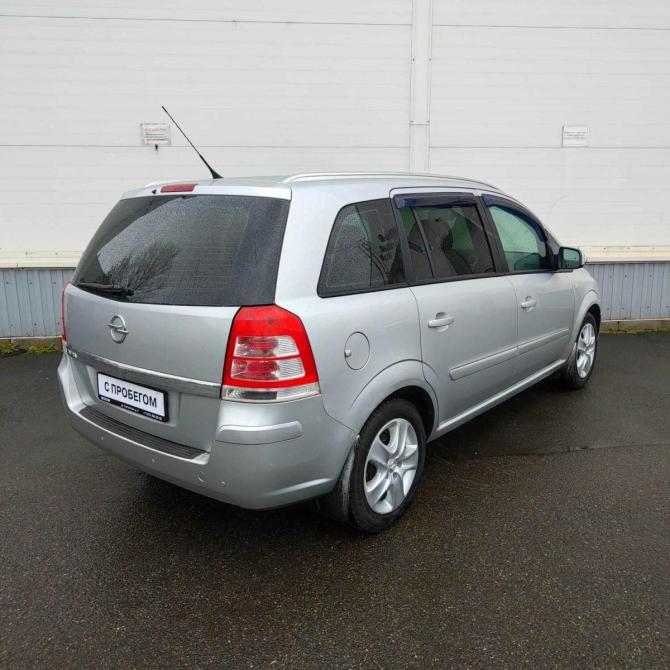 Opel Zafira B Рестайлинг Санкт-Петербург  - изображение 4
