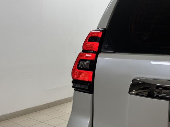 Toyota Land Cruiser Prado 150 Series Рестайлинг 2 с пробегом 2020 года, цена 5 590 000 рублей, 111400 км, внедорожник, Автокод Объявления