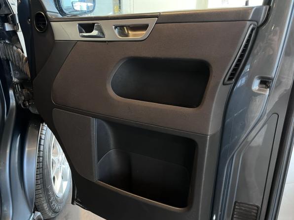 Volkswagen Multivan T5 с пробегом 2008 года, цена 1 795 000 рублей, 349667 км, минивэн, Автокод Объявления