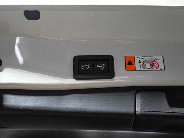 Toyota RAV4 VI (XA60) с пробегом 2025 года, цена 4 490 000 рублей, 33 км, внедорожник, Автокод Объявления