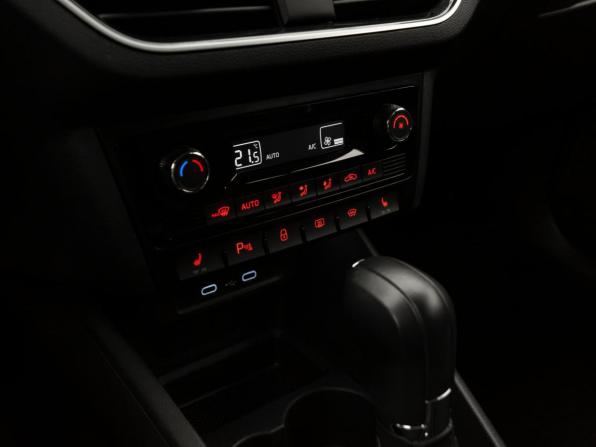 Volkswagen Polo VI с пробегом 2021 года, цена 1 840 000 рублей, 39406 км, лифтбек, Автокод Объявления