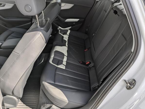 Audi A4 V (B9) Рестайлинг с пробегом 2022 года, цена 3 655 000 рублей, 43272 км, седан, Автокод Объявления