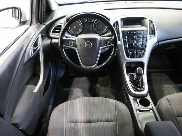 Opel Astra J с пробегом 2011 года, цена 869 900 рублей, 122000 км, универсал, Автокод Объявления