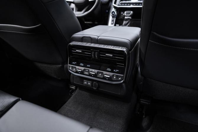 Новый Toyota Land Cruiser 300 Series 2026 года, цена 14 950 000 рублей, внедорожник, Автокод Объявления