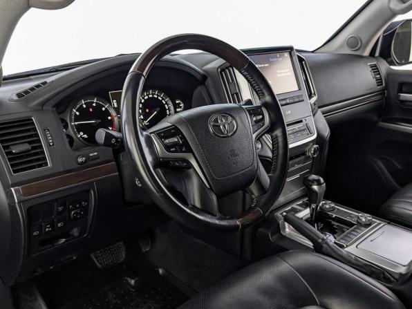 Toyota Land Cruiser 200 Series Рестайлинг 2 с пробегом 2016 года, цена 5 799 000 рублей, 107558 км, внедорожник, Автокод Объявления