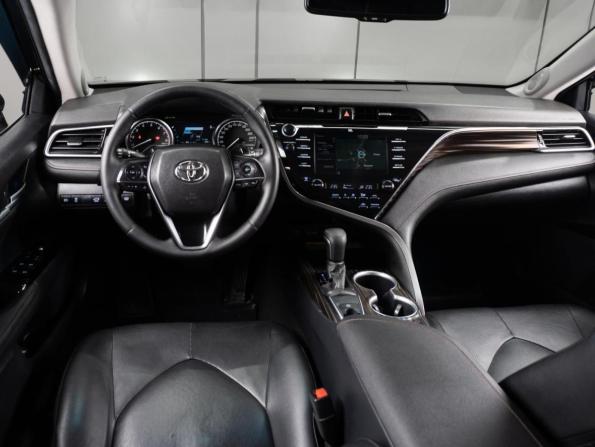 Toyota Camry VIII (XV70) с пробегом 2019 года, цена 2 599 000 рублей, 84484 км, седан, Автокод Объявления