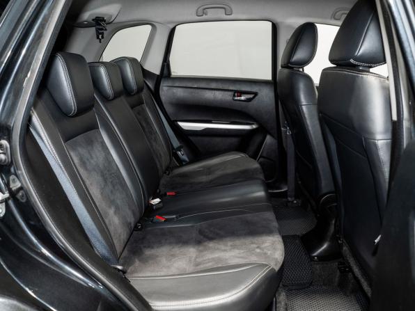 Suzuki Escudo IV с пробегом 2015 года, цена 1 550 000 рублей, 145122 км, внедорожник, Автокод Объявления