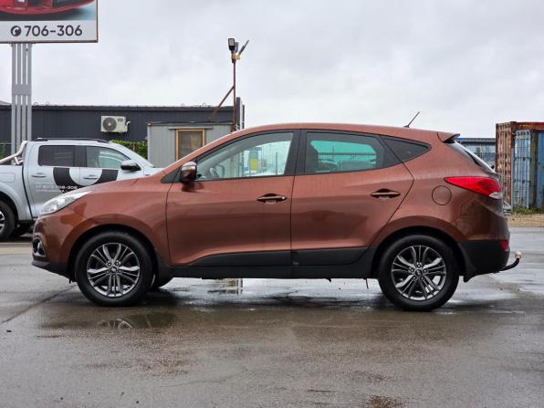 Hyundai ix35 I Рестайлинг с пробегом 2014 года, цена 990 000 рублей, 222000 км, внедорожник, Автокод Объявления