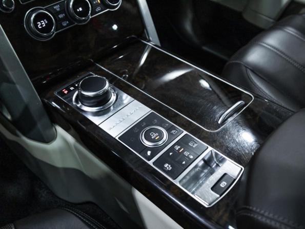 Land Rover Range Rover IV с пробегом 2013 года, цена 2 999 700 рублей, 211019 км, внедорожник, Автокод Объявления