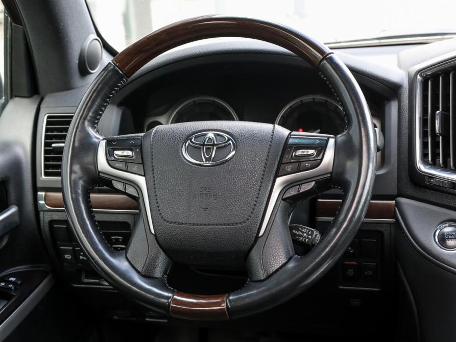 Toyota Land Cruiser 200 Series Рестайлинг 2 Москва  - изображение 17
